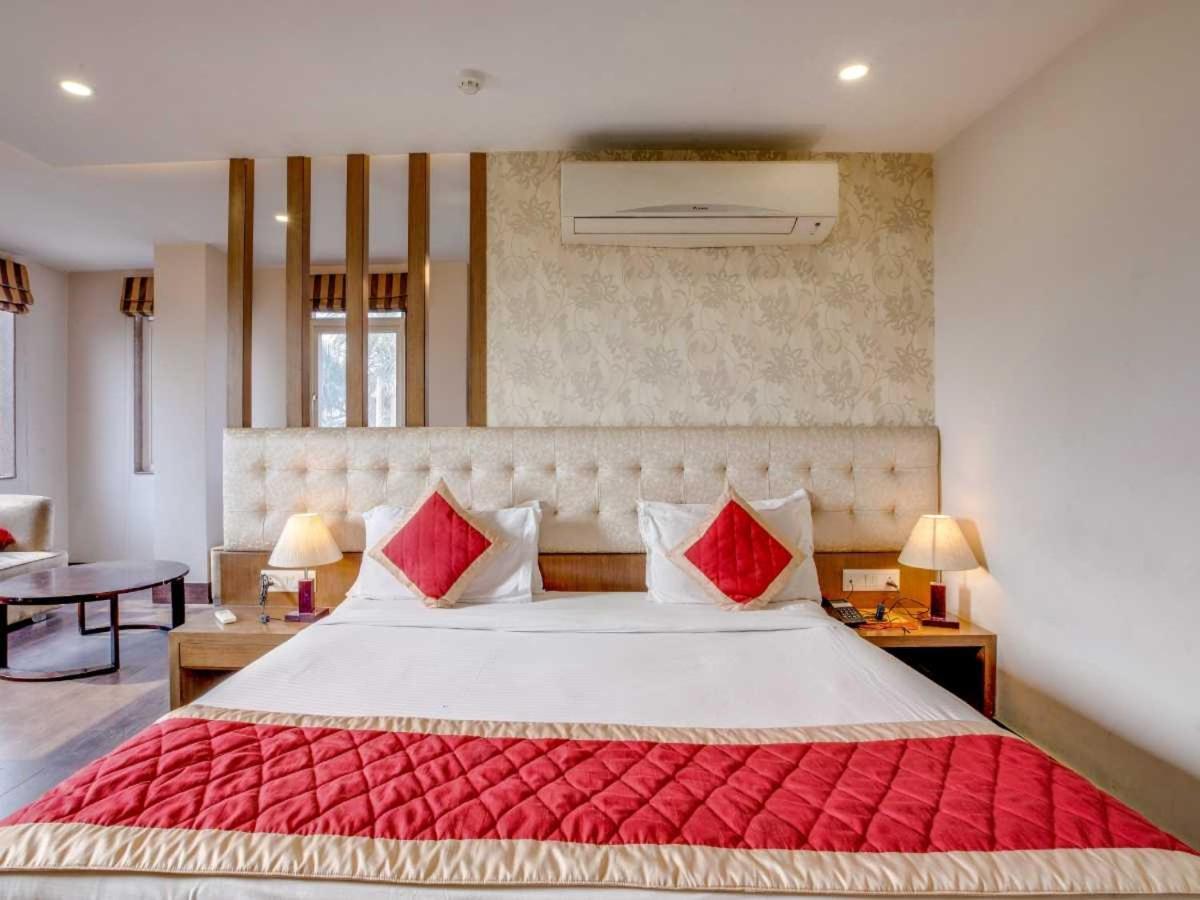 לקנאו Hotel Sandstone Inn מראה חיצוני תמונה